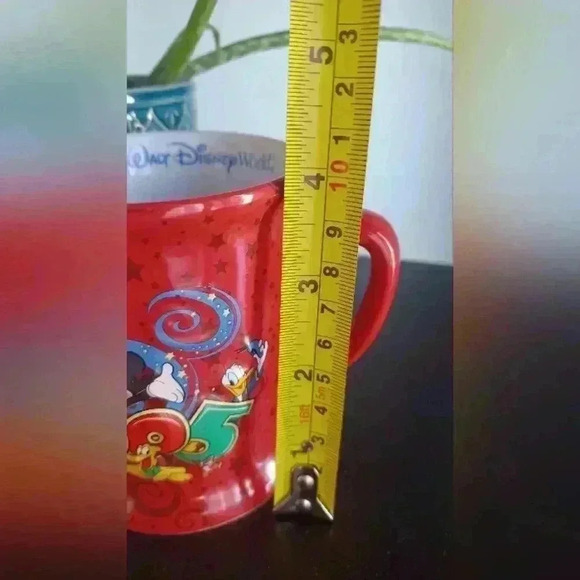 Walt Disney World 2005  3D Ceramic Coffee Tea Mug Cup - Picture 11 of 12